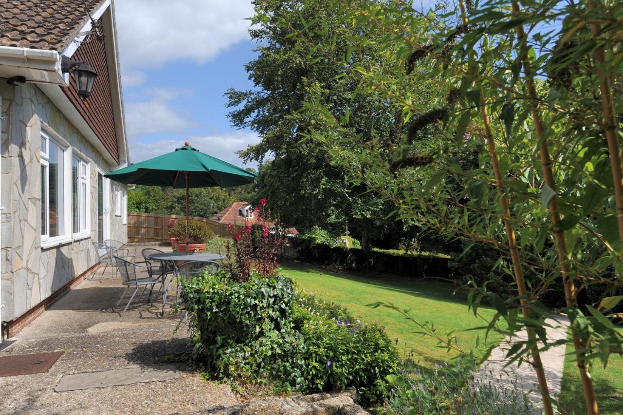 Strathaven Villa Uplyme Bagian luar foto